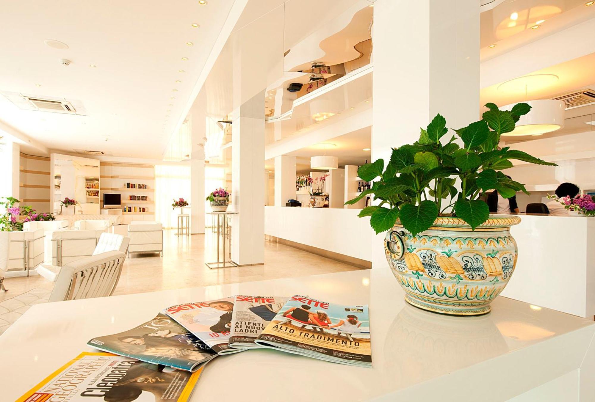 Hotel Excelsior Vasto Esterno foto